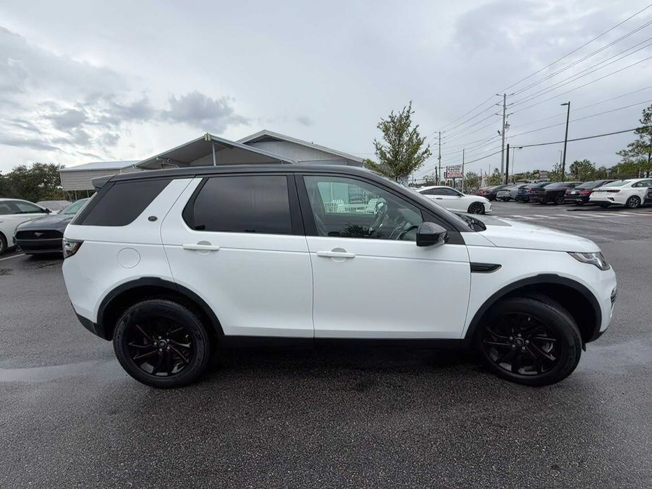 Land Rover Discovery Sport      2018
