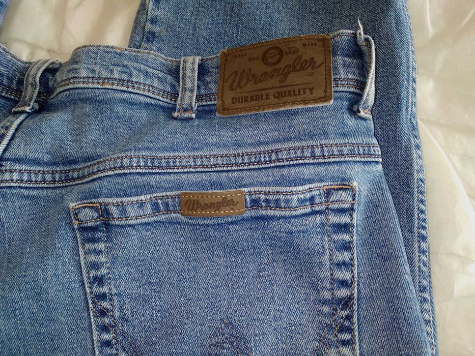 Джинси WRANGLER regular fit  W42 L30 made in Bangladesh