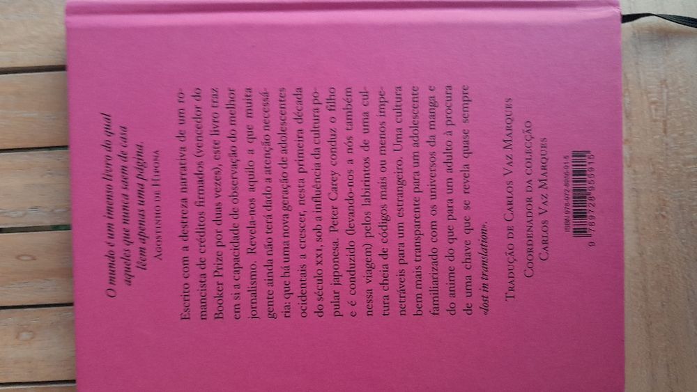 Livro Livro O Japão é um lugar estranho- Peter Carey