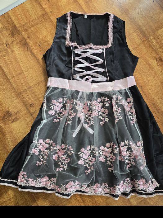 Nowy kostium sukienka Oktoberfest / Dirndl z fartuszkiem - rozm. 4XL