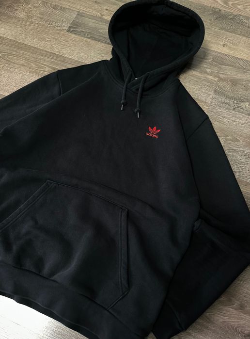 ядовий худі Adidas