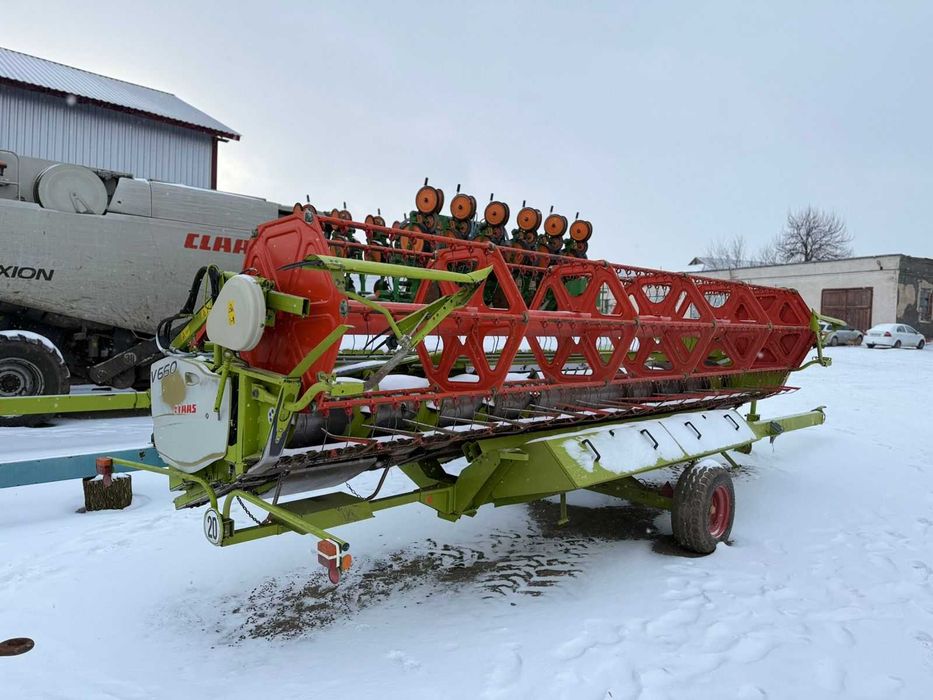 Жниварка Claas V660