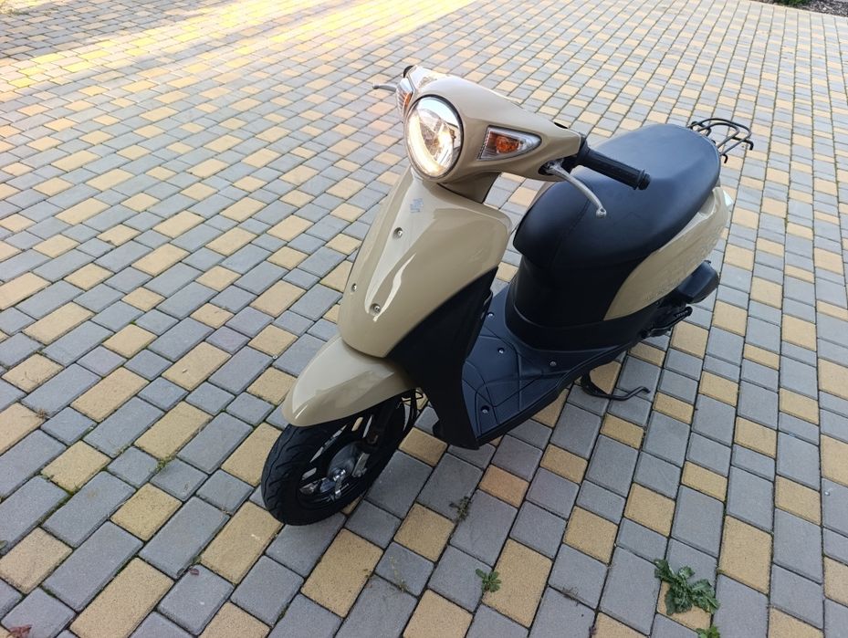 Продам Скутер Suzuki Let's 5