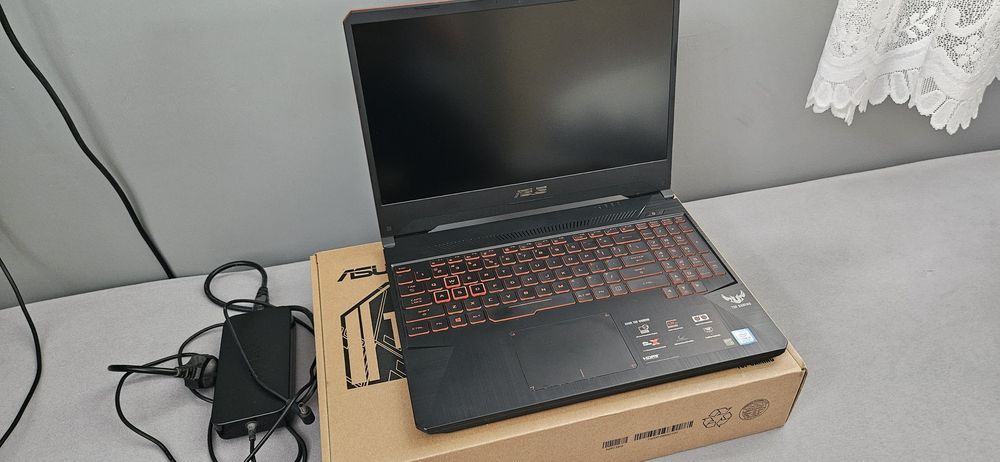 Asus tuf fx505ge-al364 gtx 1050ti 16gb 1tb 120Hz