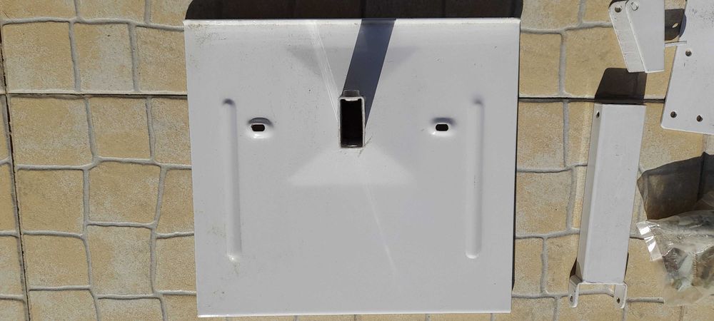 Suporte de parede para pequeno forno, micro ondas ou tv