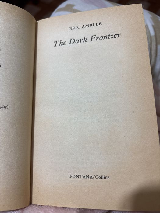 Livro “The Dark Frontier” de Eric Ambler