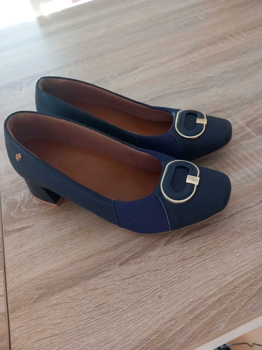 Sapatos femininos para escola/escritório