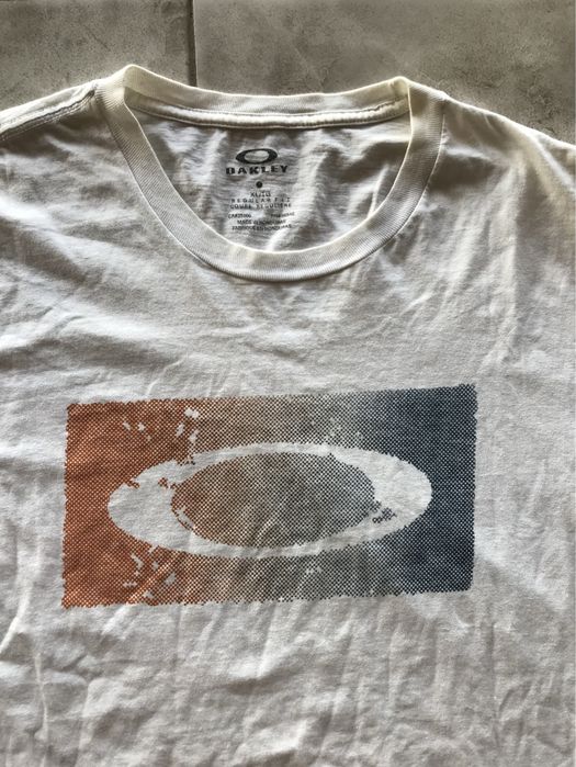 футболка Oakley, розмір L