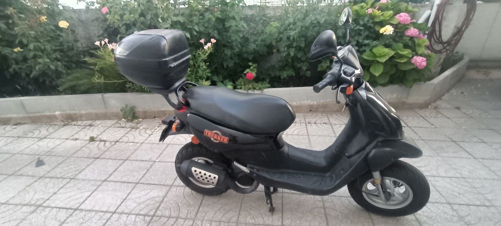 Peugeot trakker ano 2000