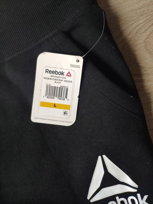 Спортивні штани rebook L