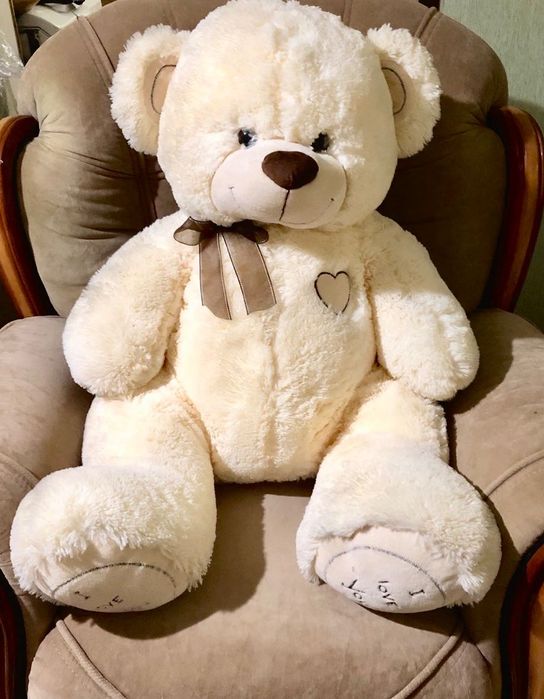 Мʼяка іграшка ведмідь