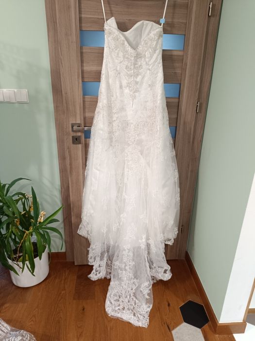 Suknia ślubna biała