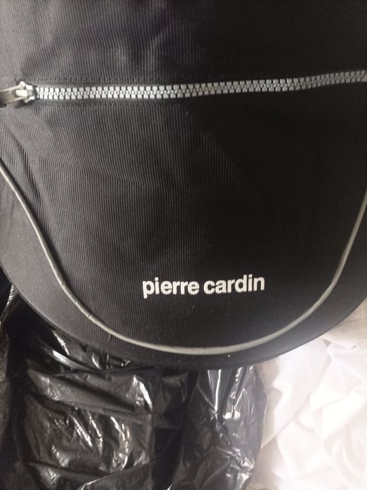 Alcofa da Pierre Cardin