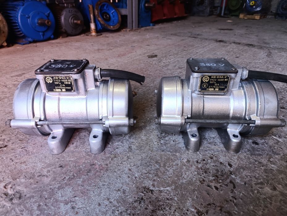 Вібродвигун ИВ-99 на 380 Вольт.