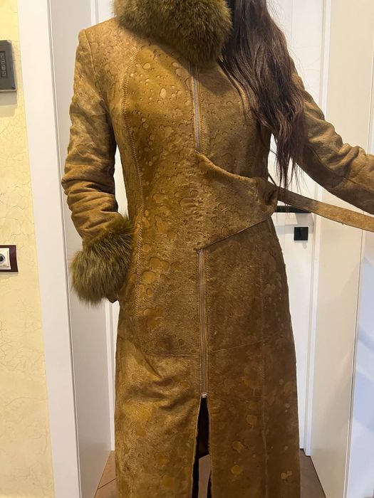 Кожанный плащ весна в отличном состоянии