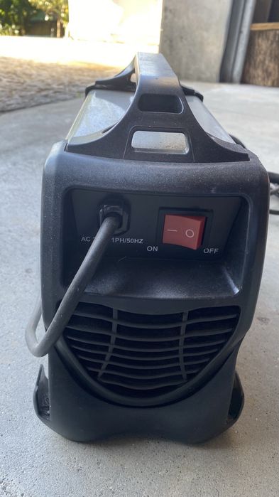 Vendo maquina de soldar a bareta