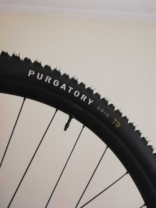 Rodas Novas Specialized Alloy 29 com 30 mm de diâmetro interno
