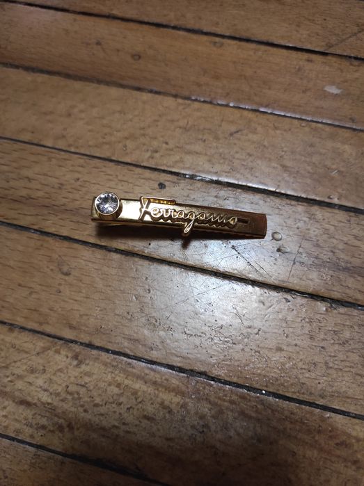 Salvatore Ferragamo заколка для волос с логотипом.