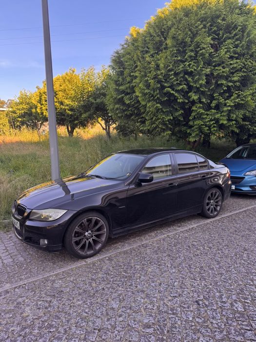 BMW E90 318D 2011