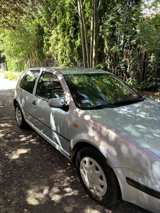Auto Volkswagen 4 (98)