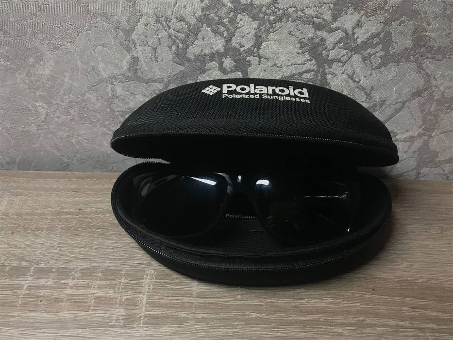 Сонячні окуляри.