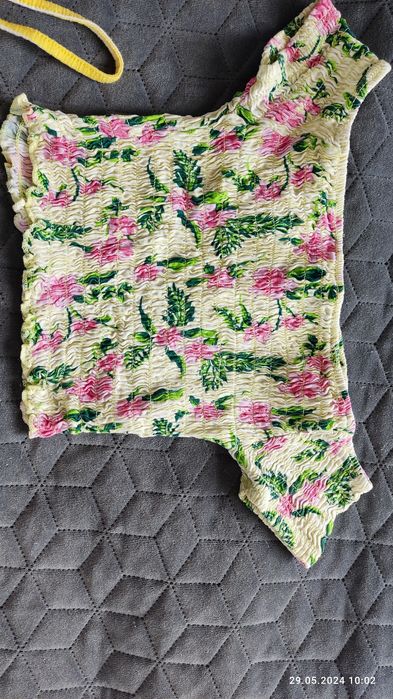 Zestaw kolorowych topów xs