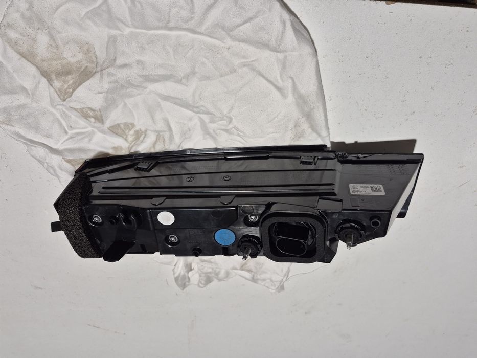 Range Rover Sport III 3. Lampa tylna prawa LED. L461RL. Europa