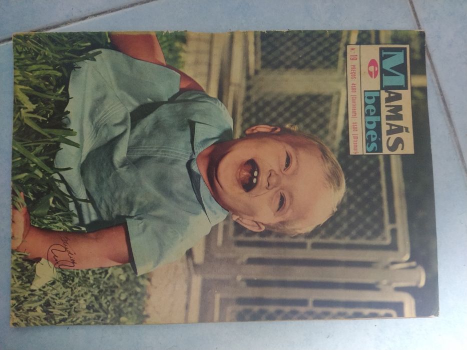 33 Revistas "Mamãs e bebés - a revista figurino" dos anos 60 e 70