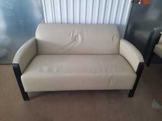 Conjunto de Mobiliário de escritório Altamira em madeira Wengué.