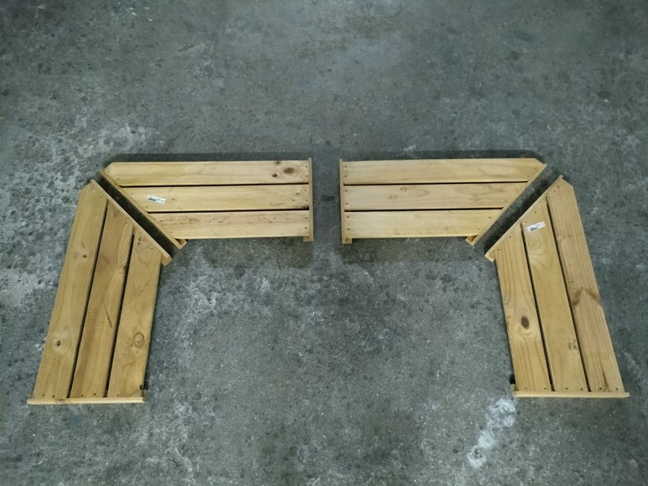 Prateleiras de canto IKEA - novo