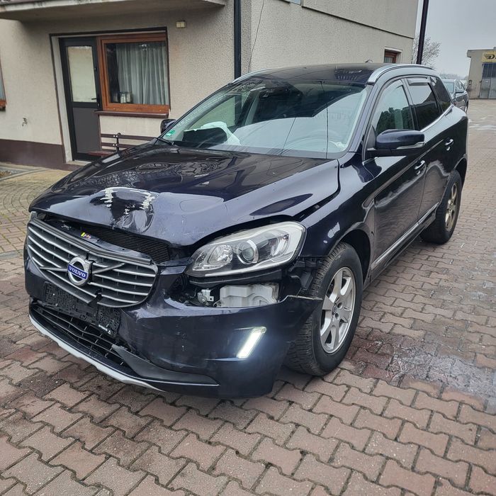 Volvo XC60 2016 rok 190KM el. Klapa