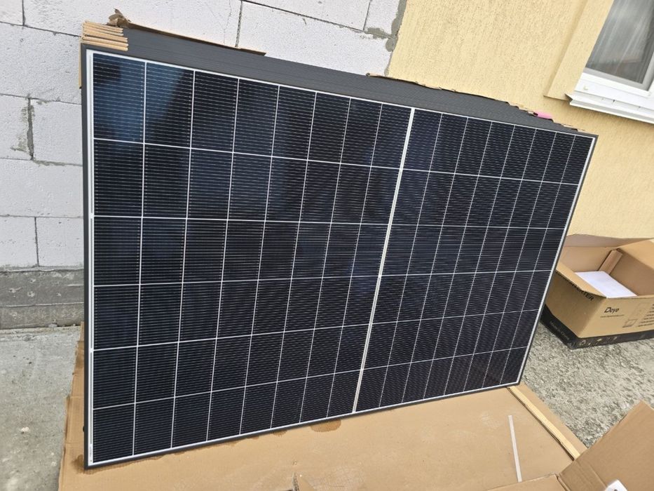Сонячні панелі TW Solar Tongwei 470 Black Frame наявність Київ