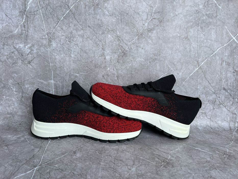 Prada кроссовки мужские 41.5