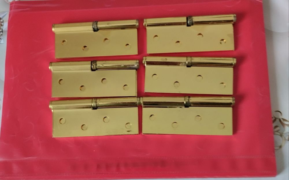 Продам дверные зависы