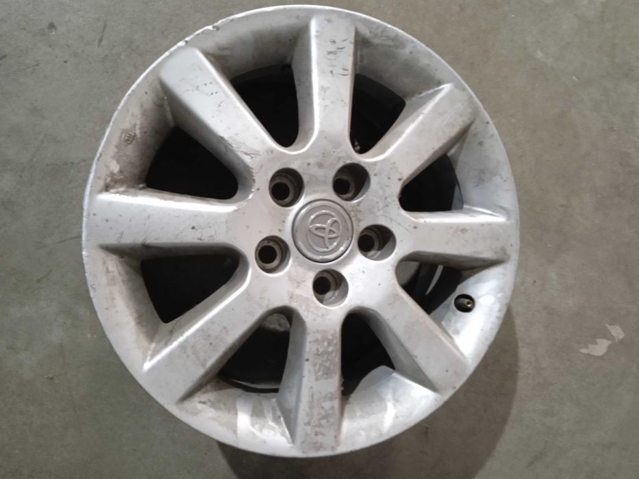 Jante 16 5x108 Toyota Avensis com centro de jante