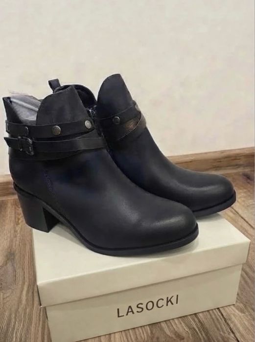 Buty Botki damskie Lasocki czarne obcas r. 38 nowe z pudełkiem