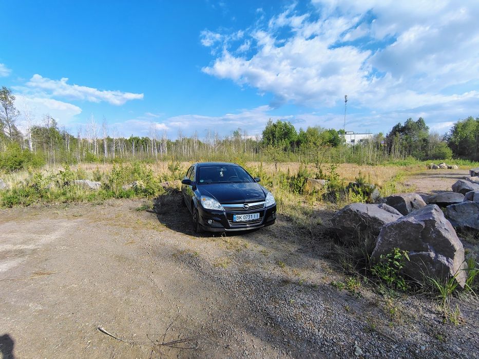 Opel Astra H/FL 3 2009 sedan 1.6 mpi