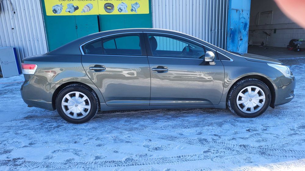 Авто Toyota Avensis 2009 2.0d