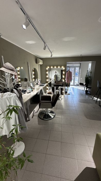 Приміщення під будь-який бізнес, магазин, офіс, прохідне місце