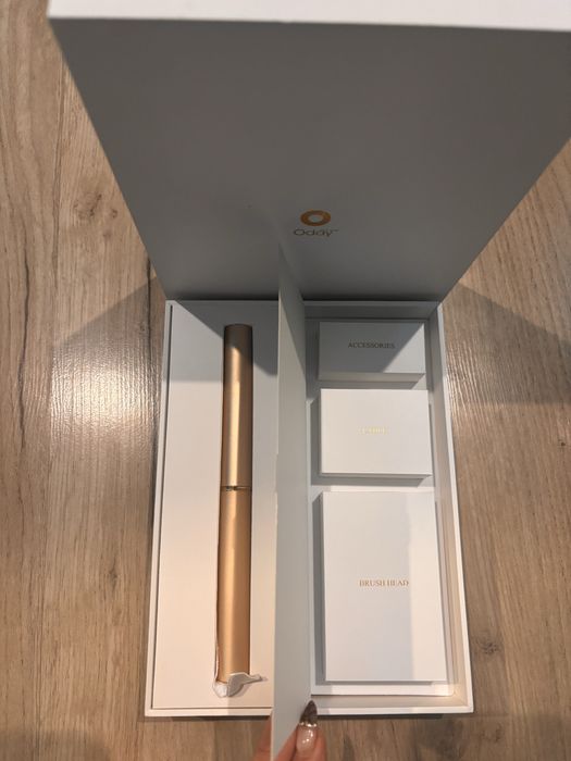 Nowa szczoteczka soniczna do zebow , idealna na prezent, elegancka