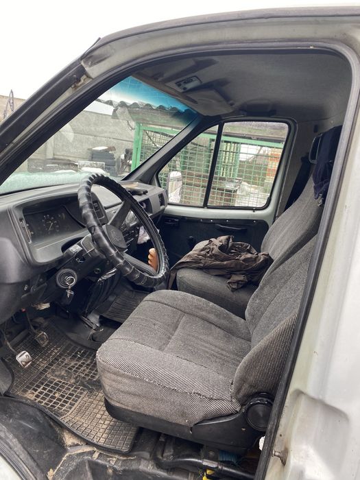 Продам газель газ 33021