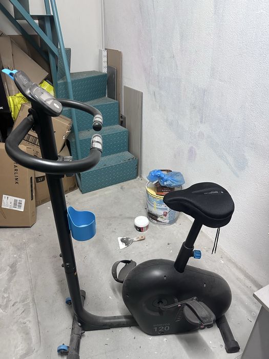 Bicleta estatica , tudo a funcionar .