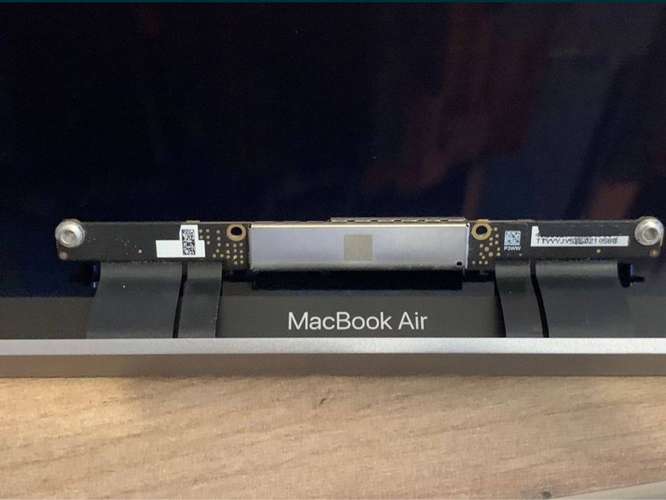 Продам дисплей в зборі (кришка матриця) MacBook Air M1 2020 a2337