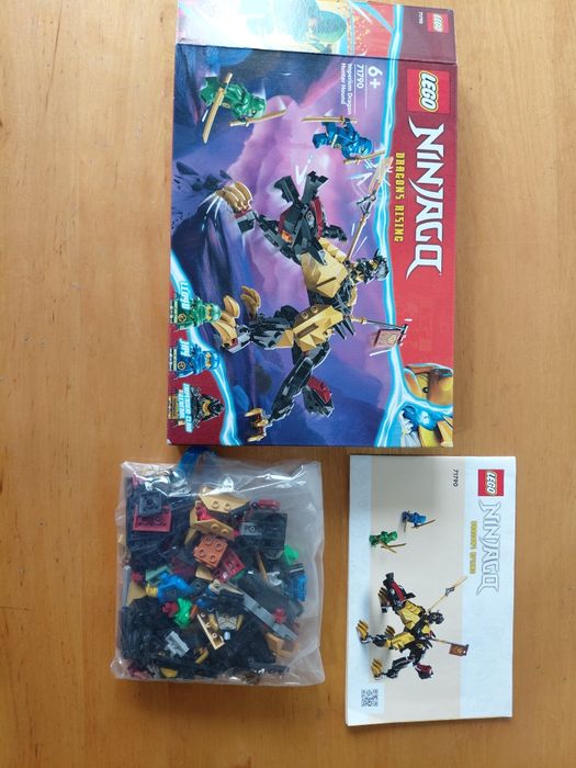 LEGO Ninjago 71790 Ogar łowców smoków