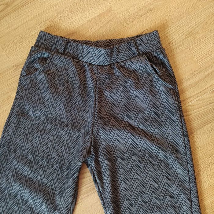 Spodnie szare na gumce legginsy 40 ocieplane