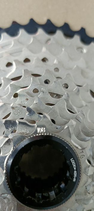 Kaseta SLX CS-M7100. 12s. 10-45T