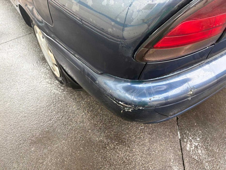 Toyota Corolla 1.3 XLi 1996 – motor fiável, estética com história