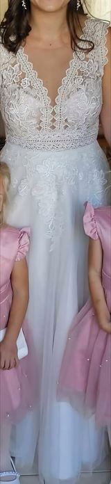 Suknia ślubna, koronka