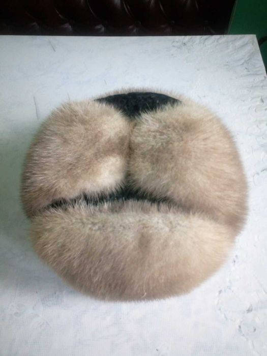 Продам пальто.підліткове.Та норкову шапку