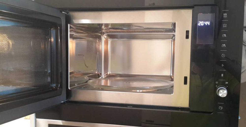 Micro-ondas de Encastrar BEKO MGB25333BG - NOVO com Garantia